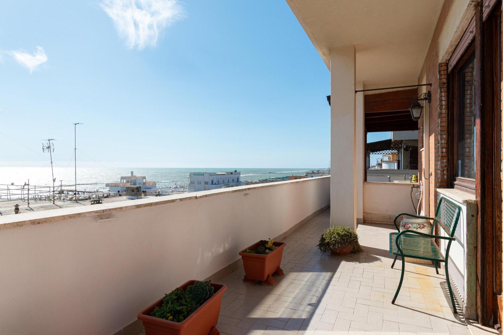 Ostia Attico Fronte Mare Apartment Exterior foto